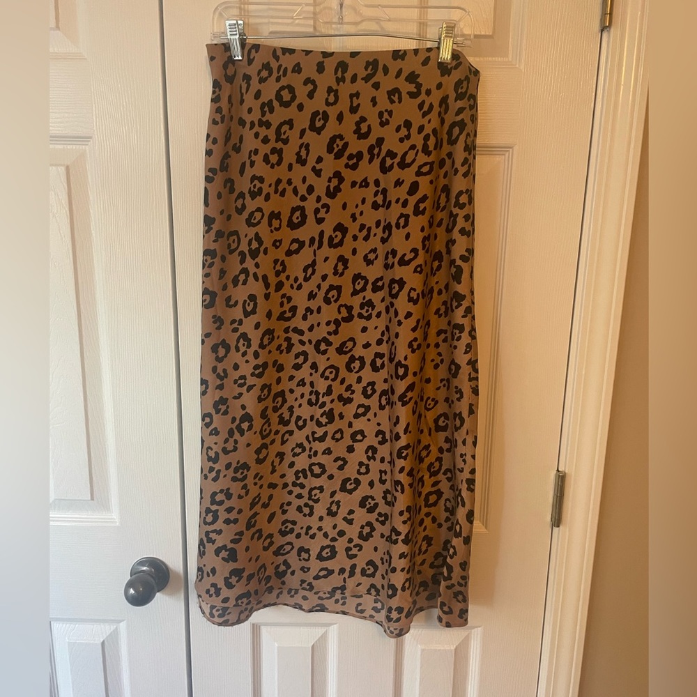 Boutique Satin Cheetah Print Skirt